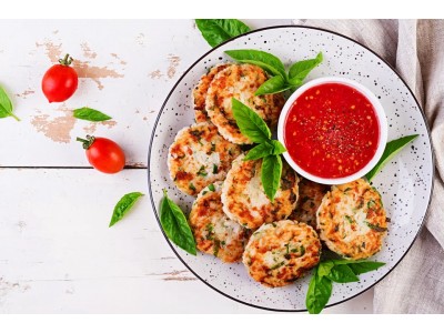 Куриные котлеты со шпинатом