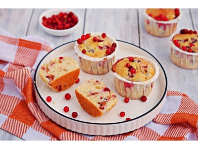 Маффины с брусникой