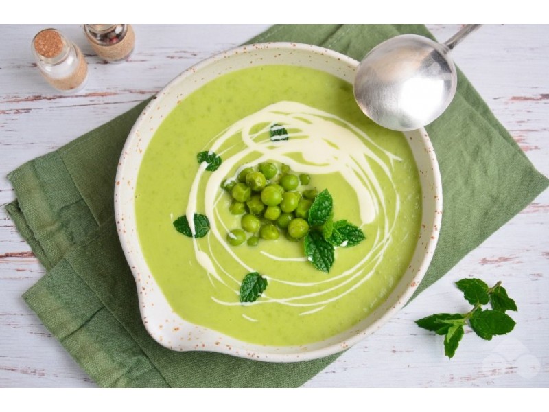 Суп из субпродуктов с зеленым горошком замороженным