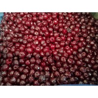 Перевернутый тарт с вишней, сыром дорблю и карамелизированным луком