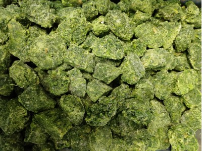 Запечённый лосось в шпинатно-сливочном соусе с хрустящей корочкой из пармезана