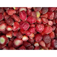 Острые “Клубничные тартаре” с бальзамическим пеплом и базиликом