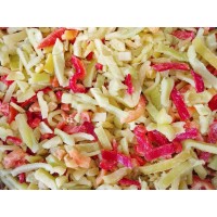 Перец соломкой, карамелизированный с мёдом, бальзамиком и грецкими орехами