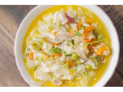 Овощной суп с рисом и куркумой